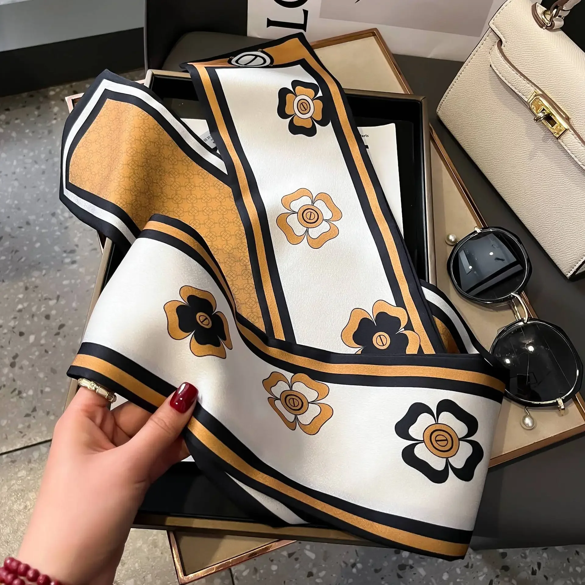 

Шарф для женщин, новинка 2025 года, лента на шею, украшение на шею, легкий, роскошный, высококачественный, тонкий, узкий, длинный ремень, ремень для волос