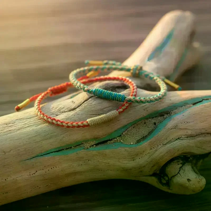 Hand-Knitted Colorful Friendship Bracelet Multicolor Cotton Thread Adjustable Lucky Jewelry for Beach Party