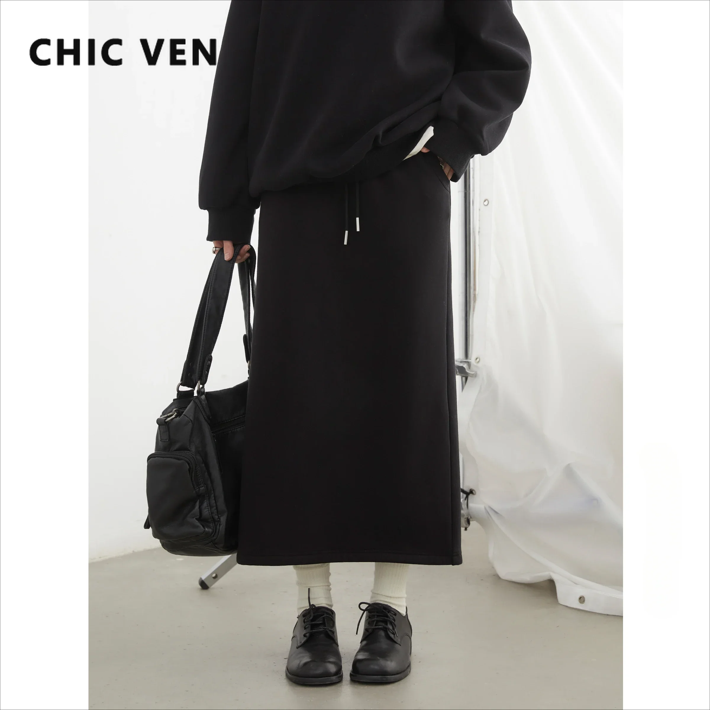 CHIC VEN Women Skirts Solid Loose High Waist New Elastic Waistband Drawstring Velvet Split Long Skirt Autumn Winter 2024