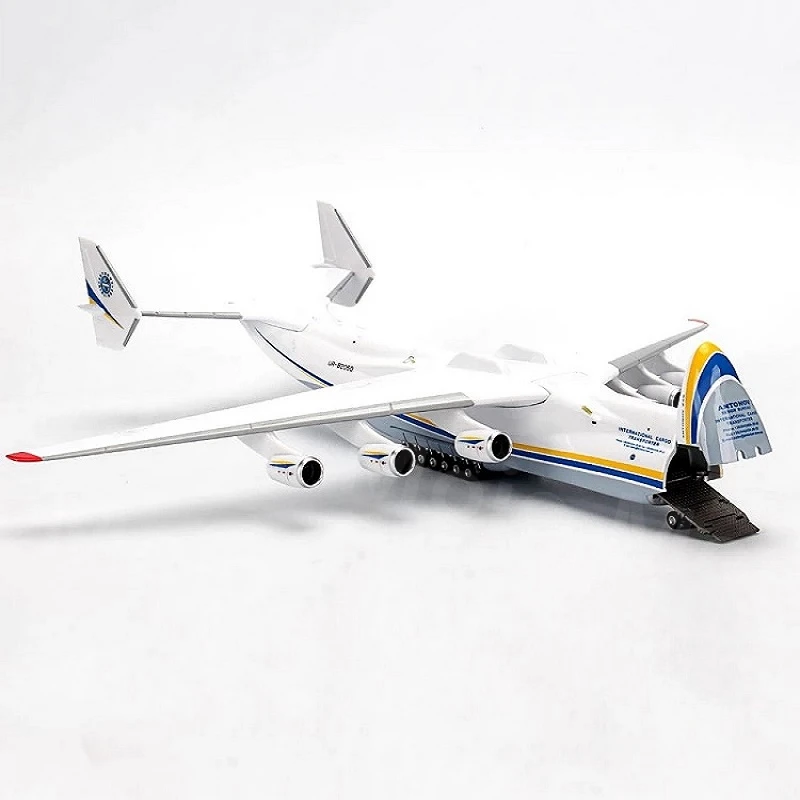 جديد بمقياس 1:200 طائرة Antonov An-225 نماذج نفاثة طائرة دييكاست طائرات النقل الراتنج النسخ المتماثل مع حامل عرض للطائرة