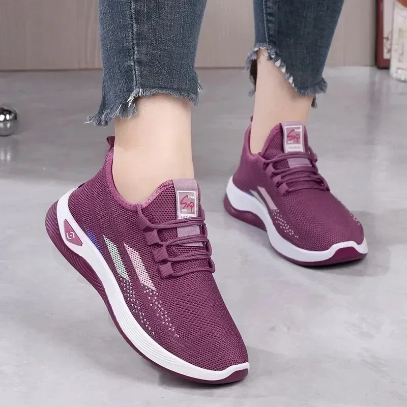 

New Sports shoes, casual shoes, new travel shoes, comfortable middle-aged and elderly mother shoes, soft soled walking shoes