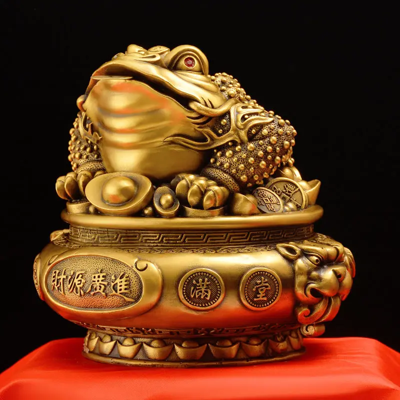

Fengshui Golden Toad Wealth Attraction Ornament Pure Copper Three Legged Golden Toad Treasure Pot Living Room Hand Craft Gift