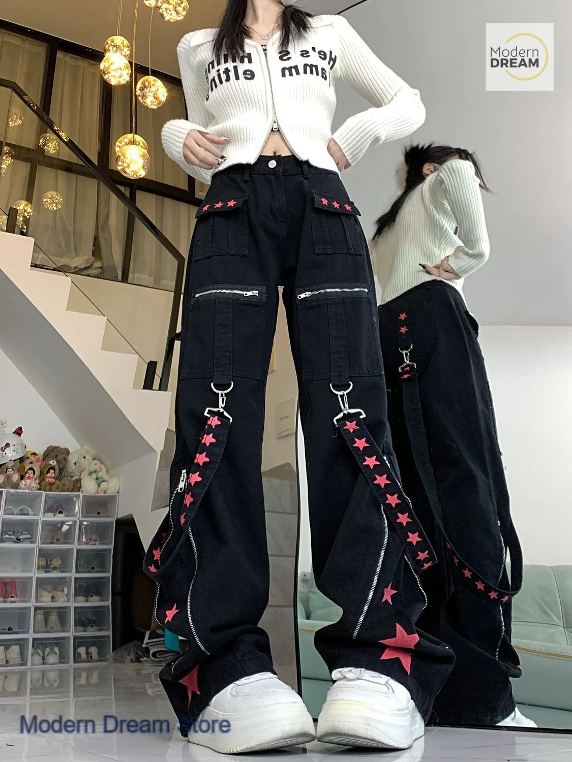 

American heavy industry ins dark fashion contrast ribbon metal decorative stitching Joker star high waist loose straight pants.