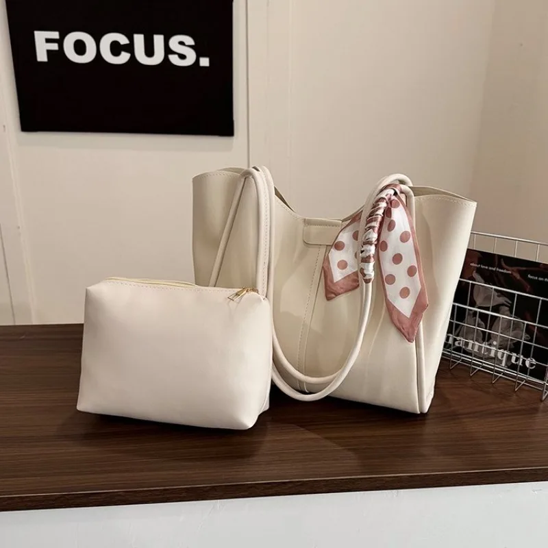 CEEKAY Damen-Tragetasche, cremeweiß, weiches PU-Leder, große Schulterhandtasche mit Schal-Detail und Beutel-Set, für den täglichen Pendelverkehr, lässig – Detail 38