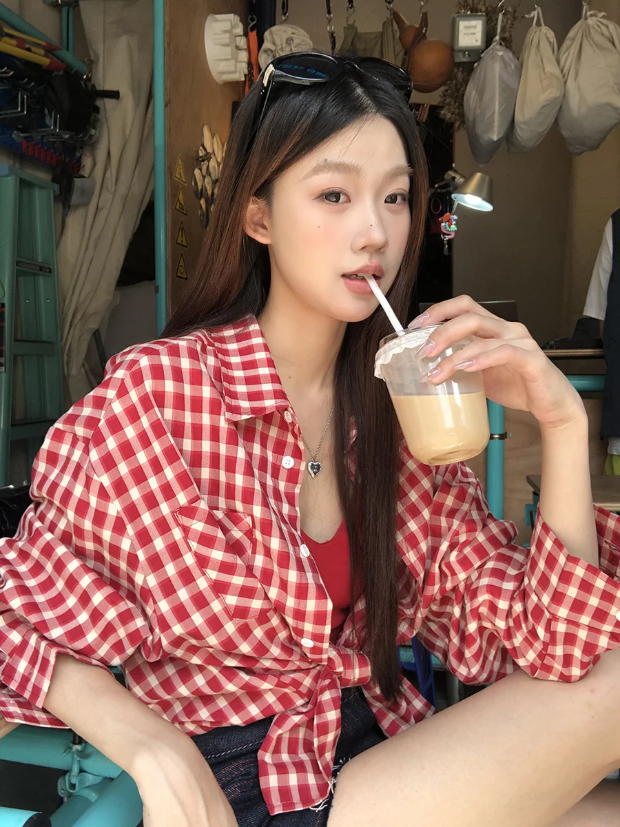 قميص نسائي أحمر منقوش صيفي جديد أنيق راقي خفيف الوزن مضاد للشيخوخة بأكمام طويلة فضفاض مريح مصنوع من مزيج البوليستر والقطن #5