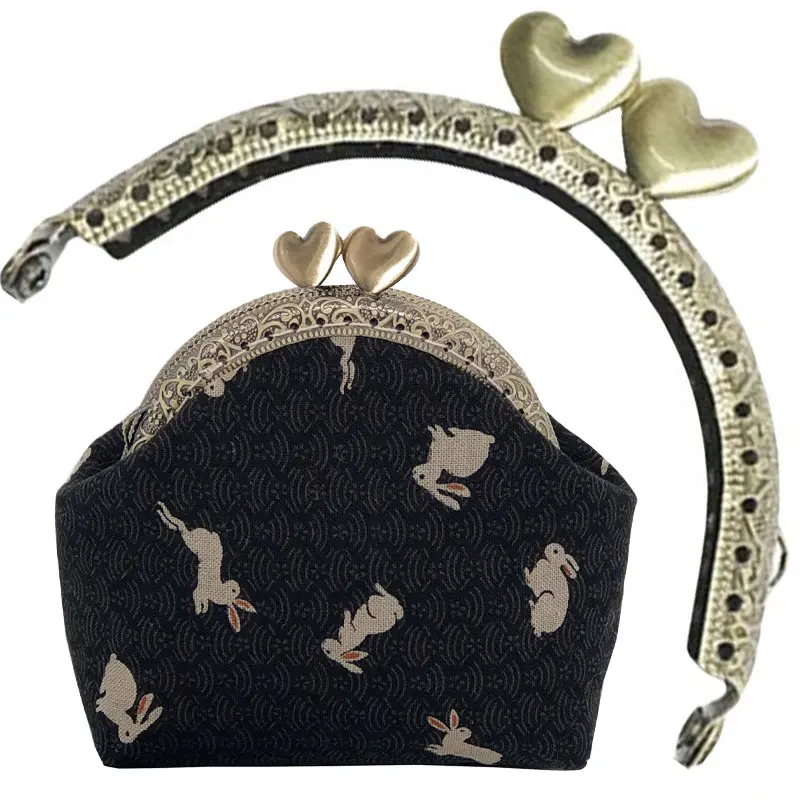 

10PCS 8.5cm Heart Antique Bronze / Silver Semicircle Metal Purse Frame Heart Kiss Clasp Handle for Bag Craft Bag Accessory