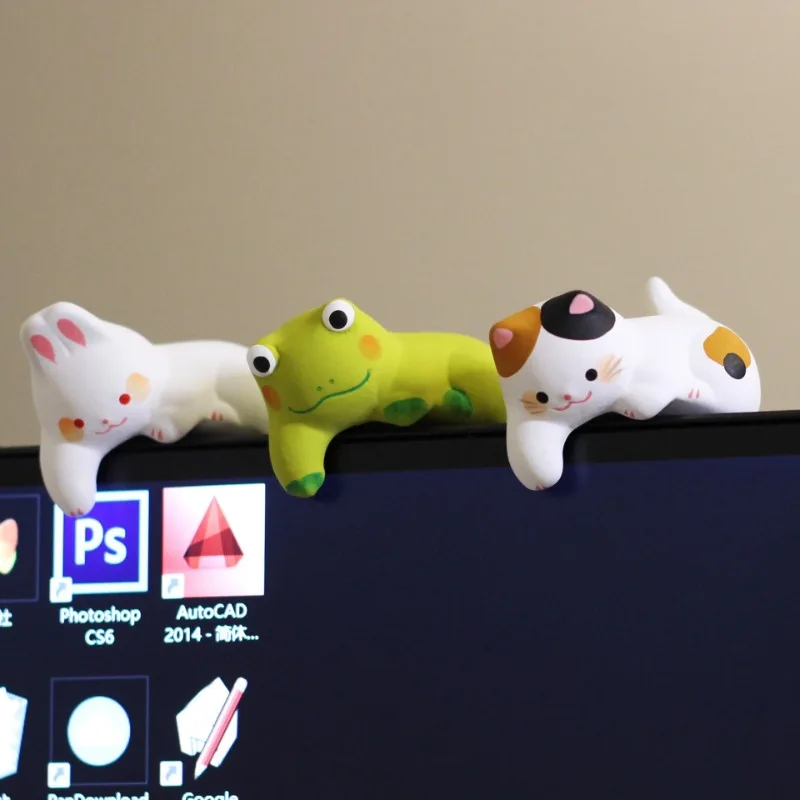 Computer Screen Monitor Small Ornaments Desktop Doll Cat Rabbit Frog Car Home Decoration Lucky Cat Figurine Home Accessories