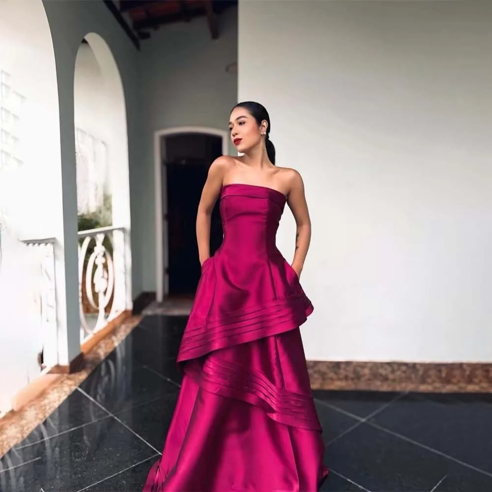 

Customized Strapless Evening Dress Satin Sleeveless Gorgeous Ruched Prom Dresses Formal Occasion Ruffles Party Gown Robe Soiree