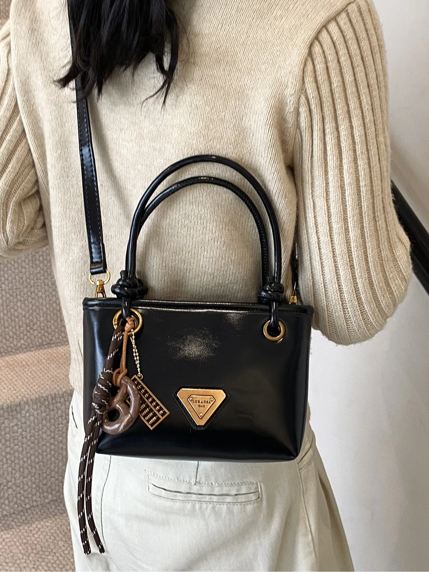 borsa-a-tracolla-piccola-vintage-di-alta-gamma-per-lavoro-borsa-versatile-trendy-2025-nuova-in-morbida-pelle-pu-colorata