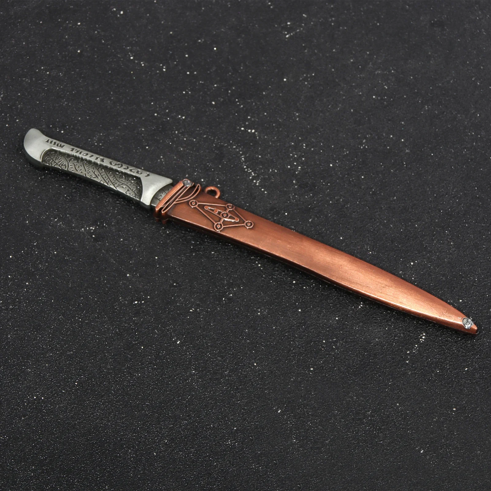 فيلم الكثبان سلاسل المفاتيح دودة الرمل بول أرتريدس فريمن نموذج قلادة كيرينغ حقيبة السيارة مفتاح حامل الرجال النساء لعبة الهدايا