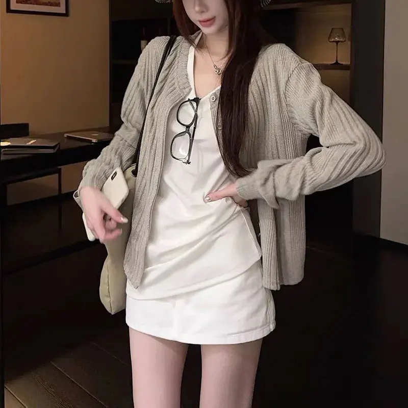Basic Korean Solid Color Knitted Cardigan Autumn New Casual V-Neck Women's Clothing Long Sleeve Vintage Single-breasted Sweaters