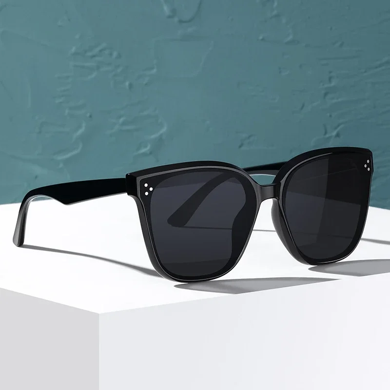 SZTZX New Trend Sunglasses For Women And Men Simple Design Decorative Glasses Car Driving Eyewear Unisex Sun Glasses UV400