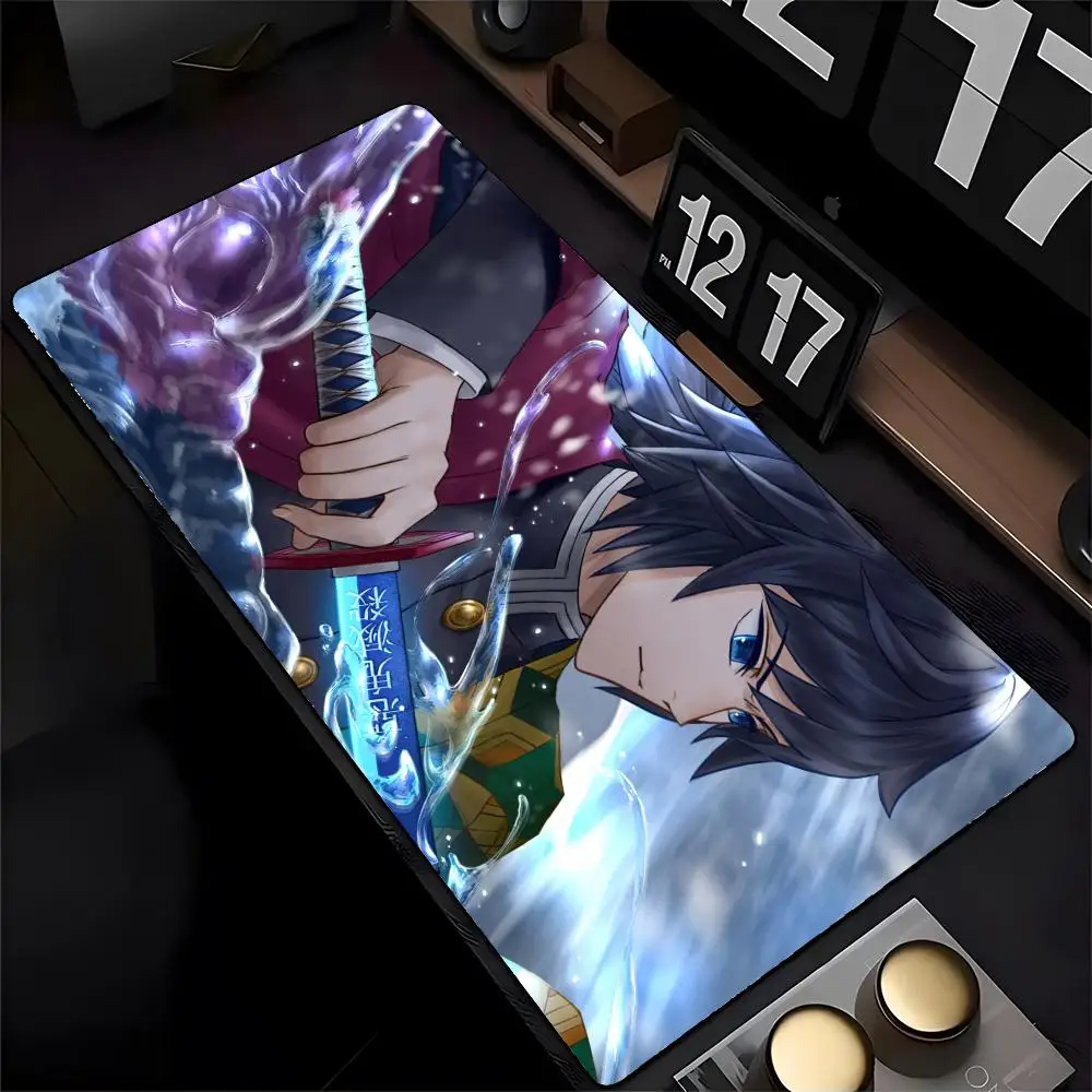 Anime D-Demon Slayer Mouse Pad Mousepad Stampa HD Giocatori di computer Bordo di bloccaggio Tappetino per mouse antiscivolo XXL90x40cm Tastiera PC Scrivania