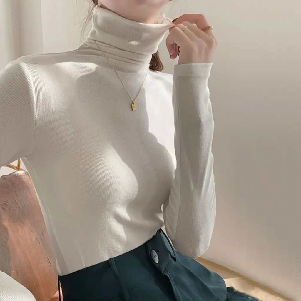 

Women's Slim Fit Long-Sleeved Turtleneck T-Shirt Classic Versatile Cotton Top for Autumn And Winter Bottoming Shirt