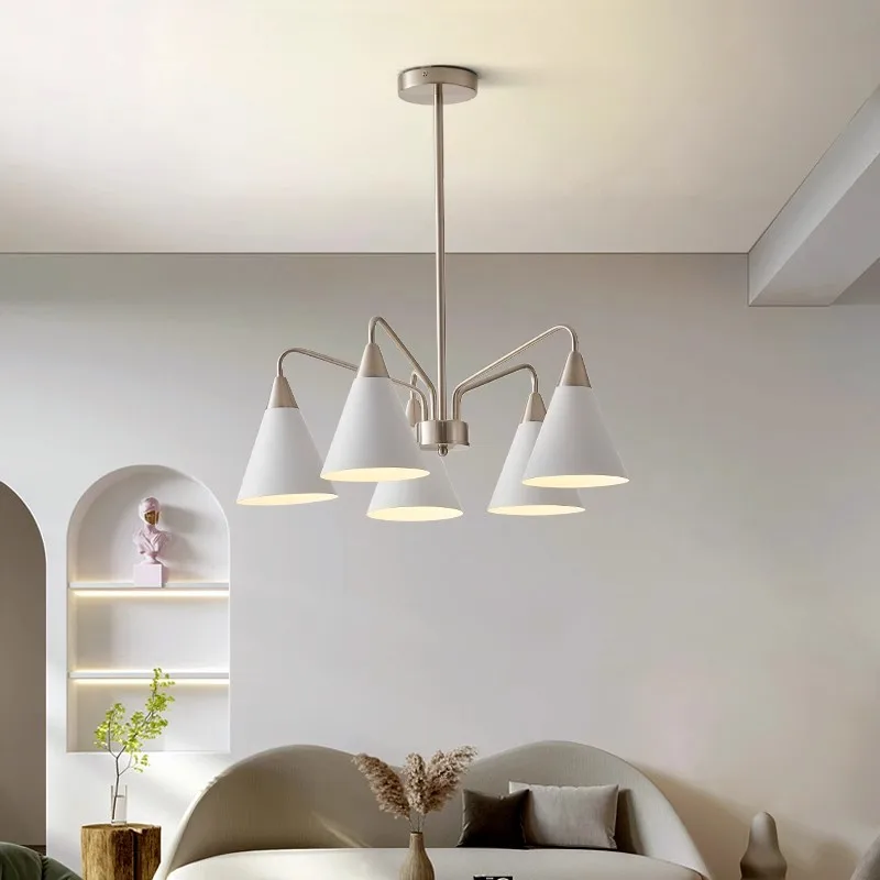 Candelabro de hierro moderno para decoración de habitación, lámpara colgante nórdica para sala de estar, dormitorio, comedor, Bar, luces LED blancas