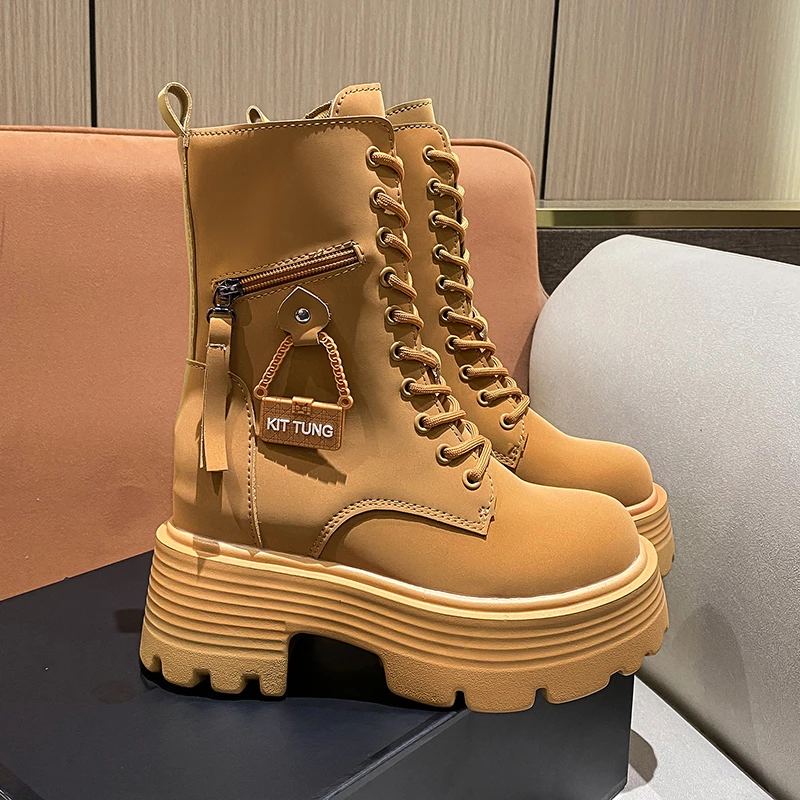 

Женские ботинки до середины икры 9 см, осенне-зимние новые короткие ботинки на танкетке на платформе, женская обувь, универсальные женские массивные мотоциклетные ботинки