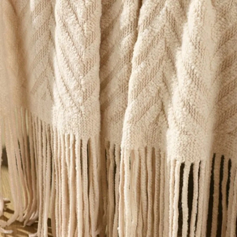 Luxury Chunky Cream Throw Blanket Soft Cozy Cable Knitted with Tassels All-Season Nordic Home Decor Blanket Gift view 3