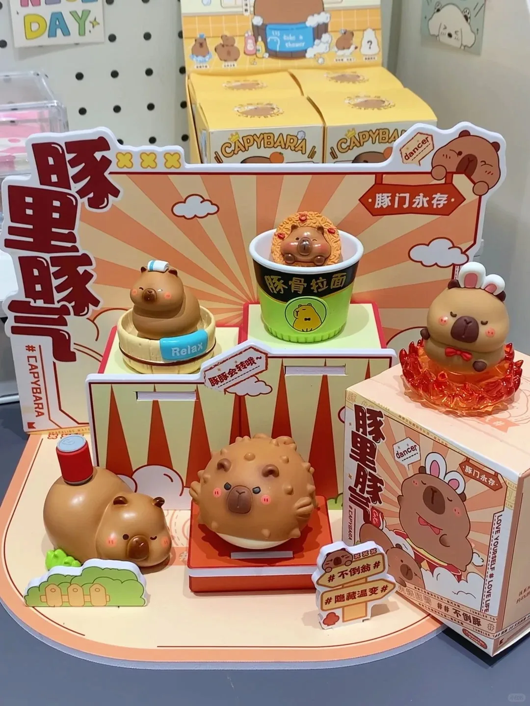 Blind Box Capybara Luck Moai Little Pig Series Trendy Cute Desktop Ornament Creative Gift For Kids Toys Pvc Mode Desktop Ornamen