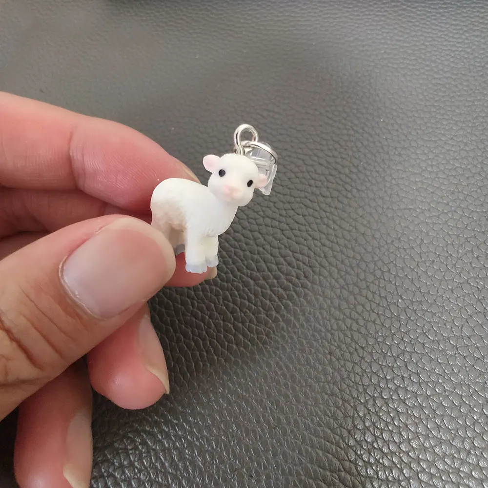 Ciondolo con tappo antipolvere per telefono cellulare Decorazione carina di pecora di agnello per tipo C e porta di illuminazione