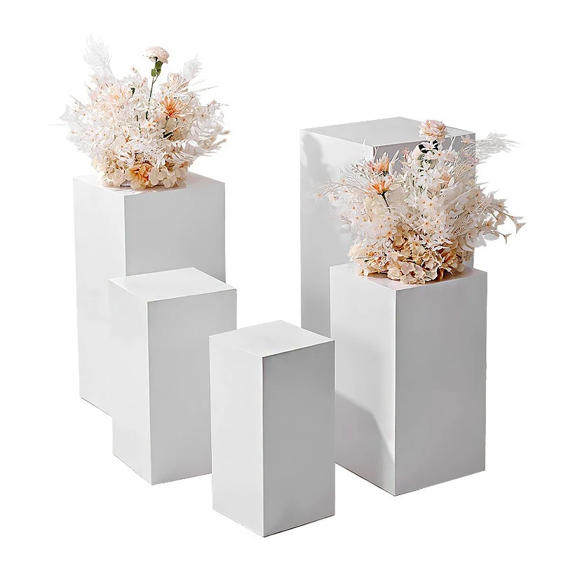 Square Column, Road Guide Wedding Dessert Table