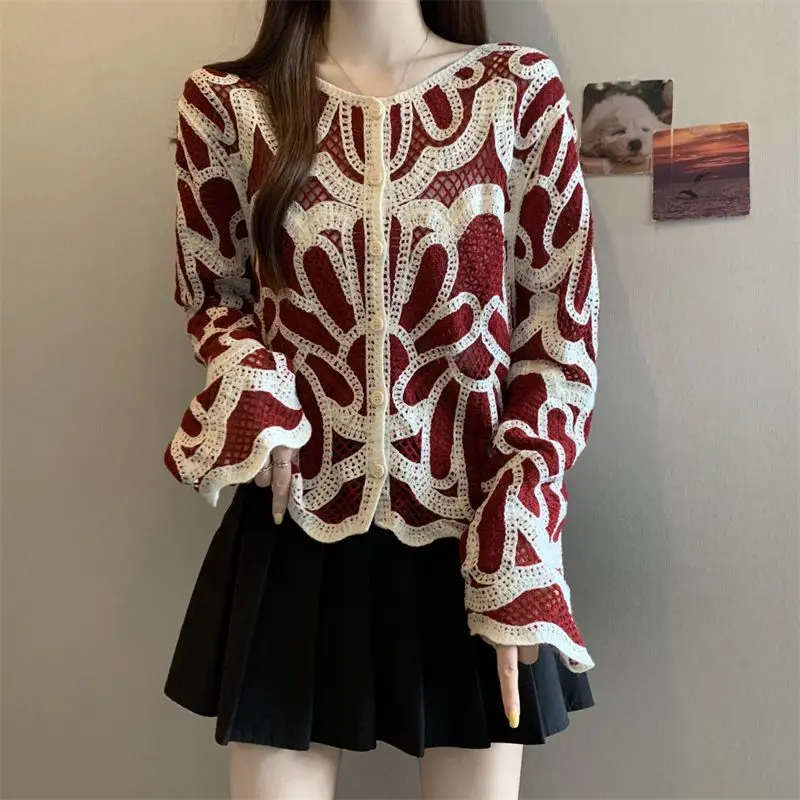 

2025 Autumn New Retro Color-Block Hollow Crochet Knit Cardigan Fashion Short Coat Long Sleeve Top