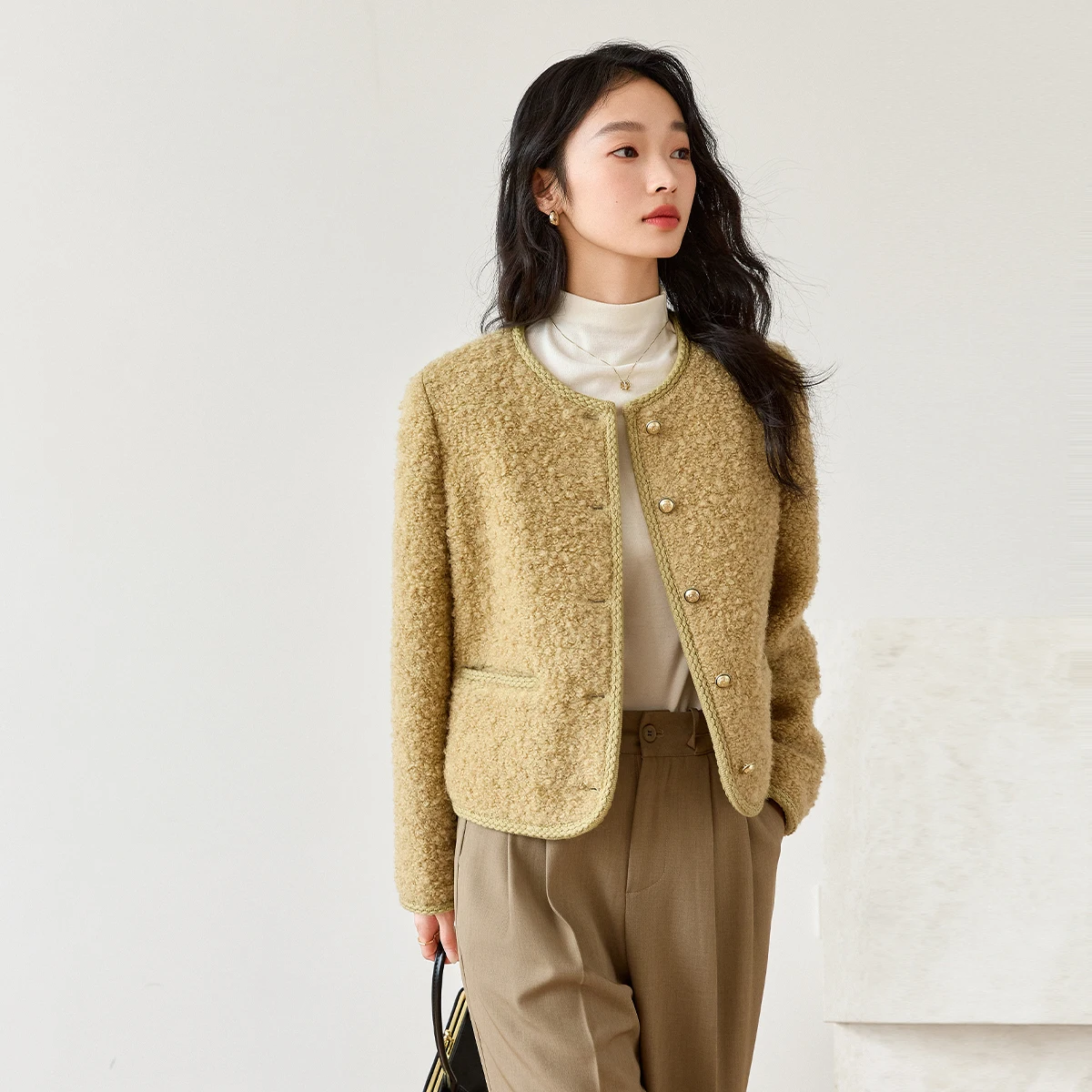 VIMLY Wool Blend Coat Women Elegant Winter 2025 Long Sleeve Tweed Ladies Jackets Office Wear Round Neck Female Short Coats M9583