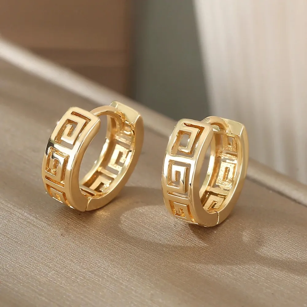 Copper Temperament Retro Geometric Clip Earrings,  Simple and Fashionable Women's Earrings, Simple Geometric Pattern Earrings image 6