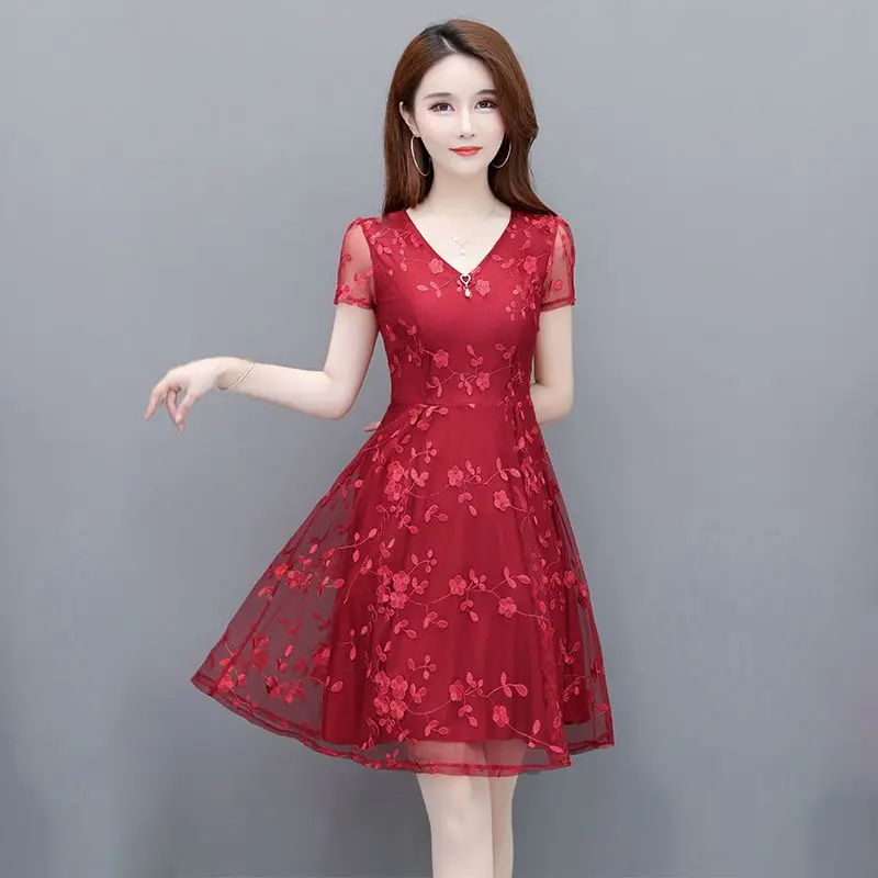 

Elegant V-Neck Beading Embroidery Gauze Party Dress Women's Clothing 2024 Summer New Loose Office Lady Short Sleeve Dress