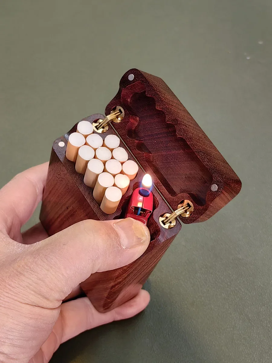 Blood Sandalwood Clamshell Cigarette Case with Magnet Push Cover Engraved Solid Wood Storage Box for Hand Roll Smoking Lighter