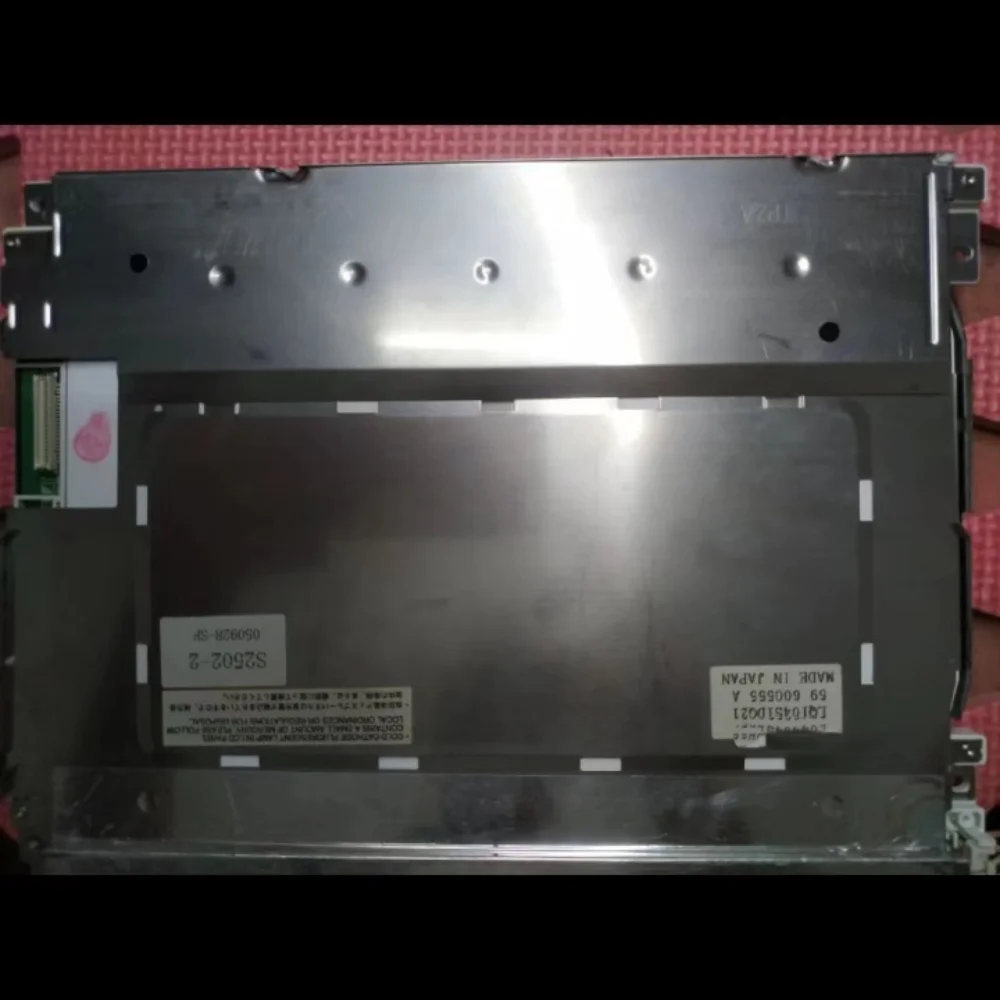 Layar LCD LQ104S1DG21