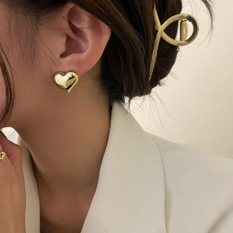 Koreaanse Trend Metalen Hart Stud Oorbellen voor Vrouwen Punk Elegante Minimalistische Gladde Liefde Oordruppels Meisje Partij Sieraden Paar Geschenken