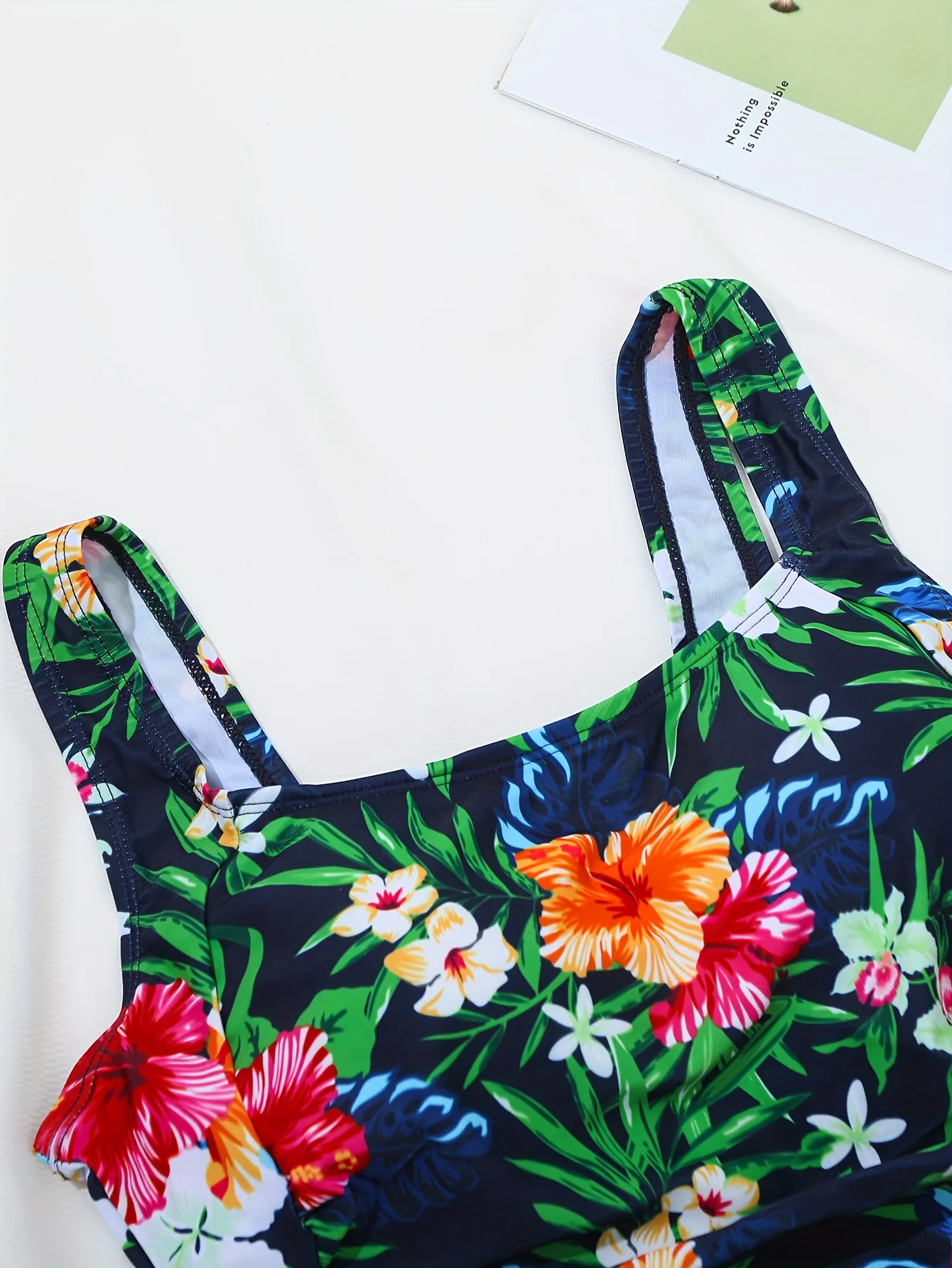 بدلة سباحة Luxy Trio قطعة واحدة - تحكم في البطن، تصميم عالي القطع - ملابس سباحة نسائية عصرية لمظهر شاطئ أنيق