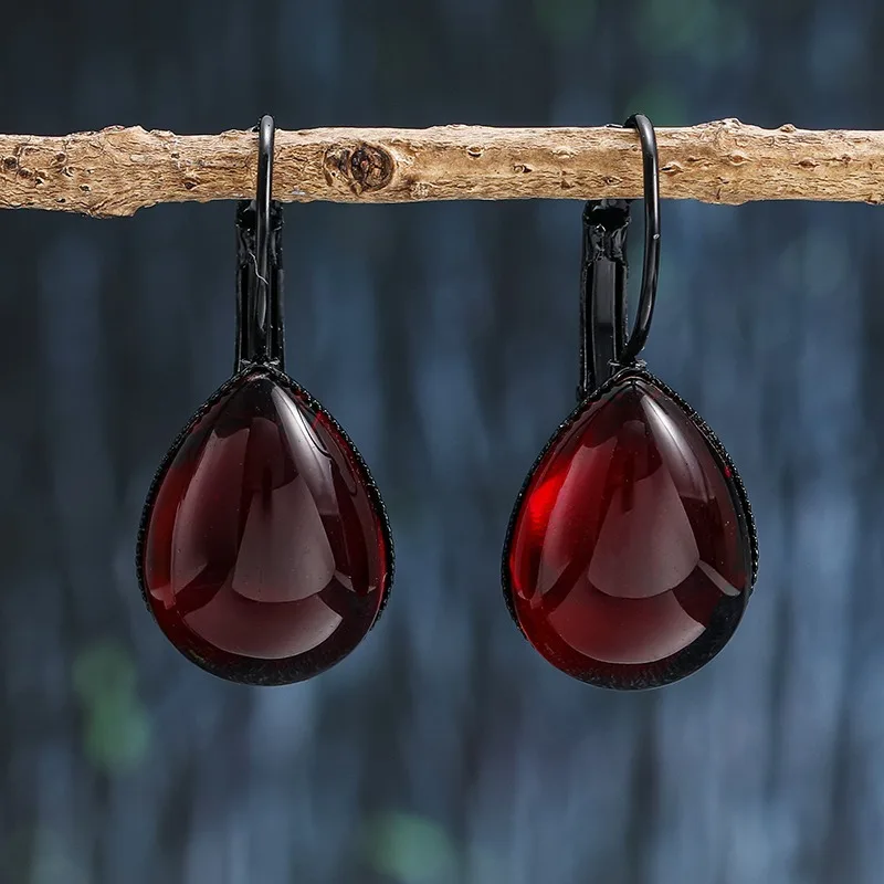 القوطية الدم الأحمر قطرة الماء استرخى أقراط للنساء الفتيات مصاص دماء الساحرة كريستال مشبك الأذن مجوهرات اكسسوارات هدايا الهالوين