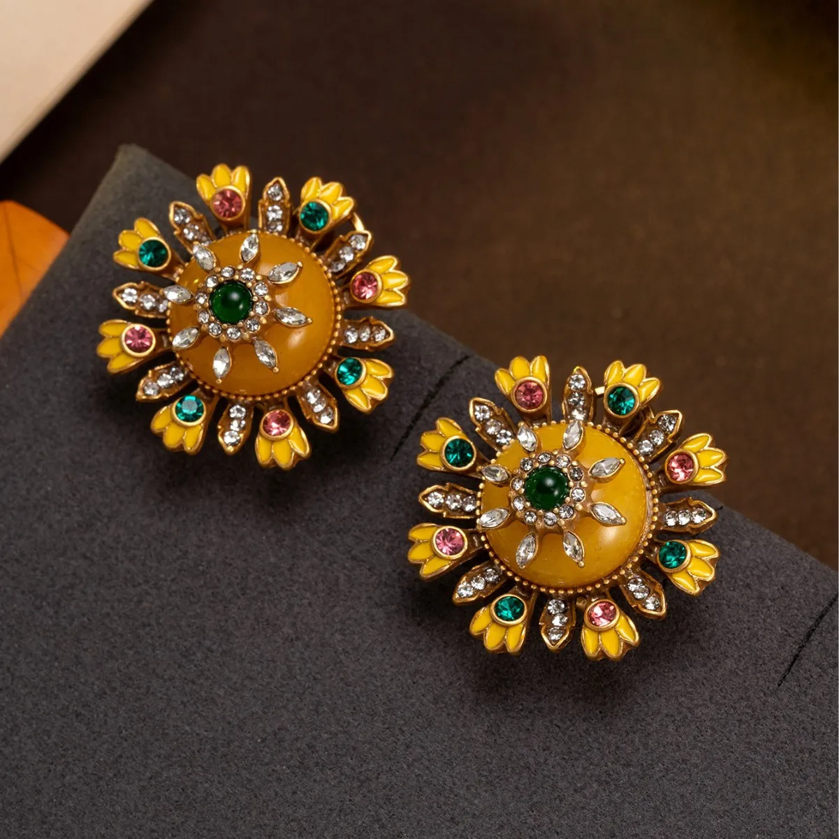 

Vintage Natural Gem Stone Sunflower Earrings Post for Women 2026 Summer Luxury Yellow Royal Dangle Ear Studs Accessories Fashion