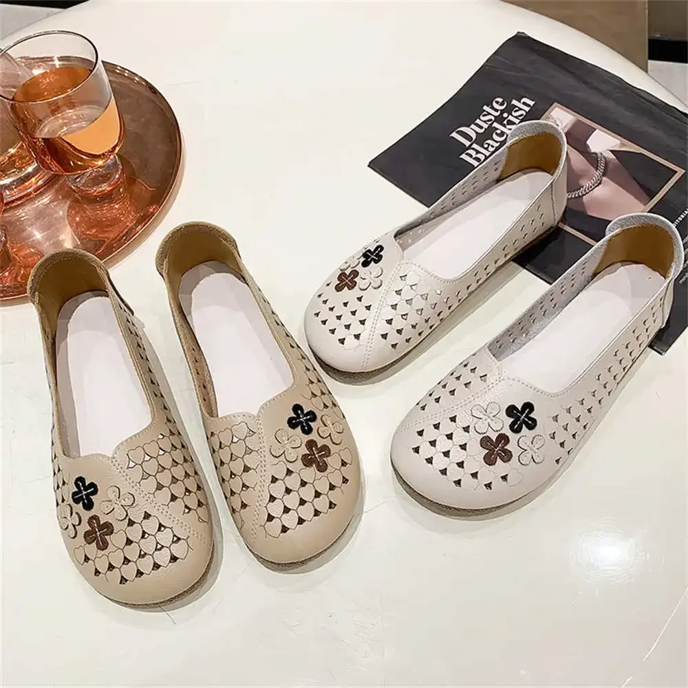 Sepatu olahraga wanita, Khaki musim semi musim gugur sepatu wanita sepatu olahraga flat sepatu khusus bot pendek loafters menunjukkan merek terkenal Luxo