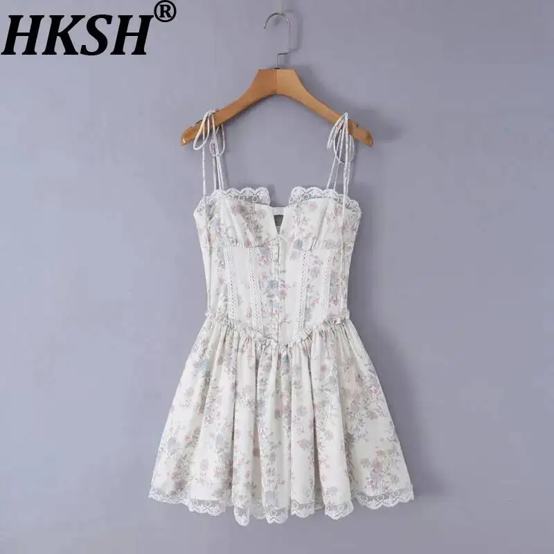 HKSH Damenkleid im französischen Stil, süßes, florales, tailliertes Spitzenkleid mit Patchwork, plissiert, mit Schnürung, ärmellos, Trägerkleid, Sommer HK24495