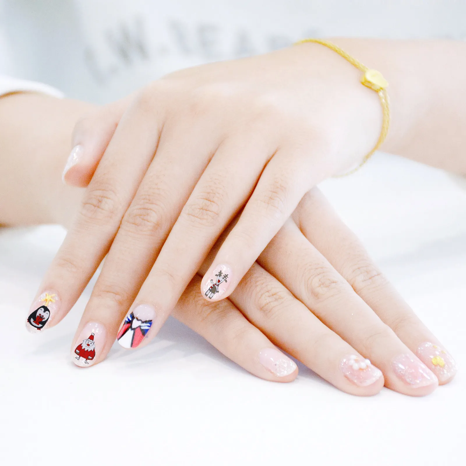 

Новогодние декоративные наклейки для маникюра, самоклеящиеся стикеры для ногтей, украшения для ногтей, инструменты для маникюра