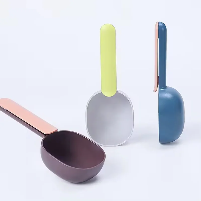 Multifunctional Dog Food Cat Food Shovel Spoon Feeding Spoon Sealed Bag Clip Creative Measuring Cup Curved Design Pet Food Spoon