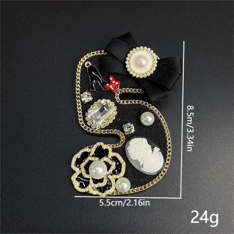 

5-character brooch mink fur black and white badge buckle pearl studded diamond suit coat pin sweater accessory