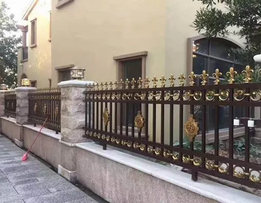 China Steel Metal Iron Fence Custom Size Aluminium Privacy Fence Outdoor Metal Boundary Fence