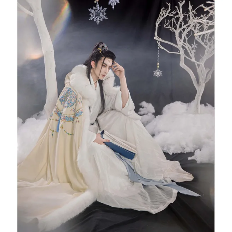 

Thickened Fleece Warmth Long Heavy Industry Ancient-style Embroidered Wool-collared Cape New Hanfu Dunhuang-style Cape Women