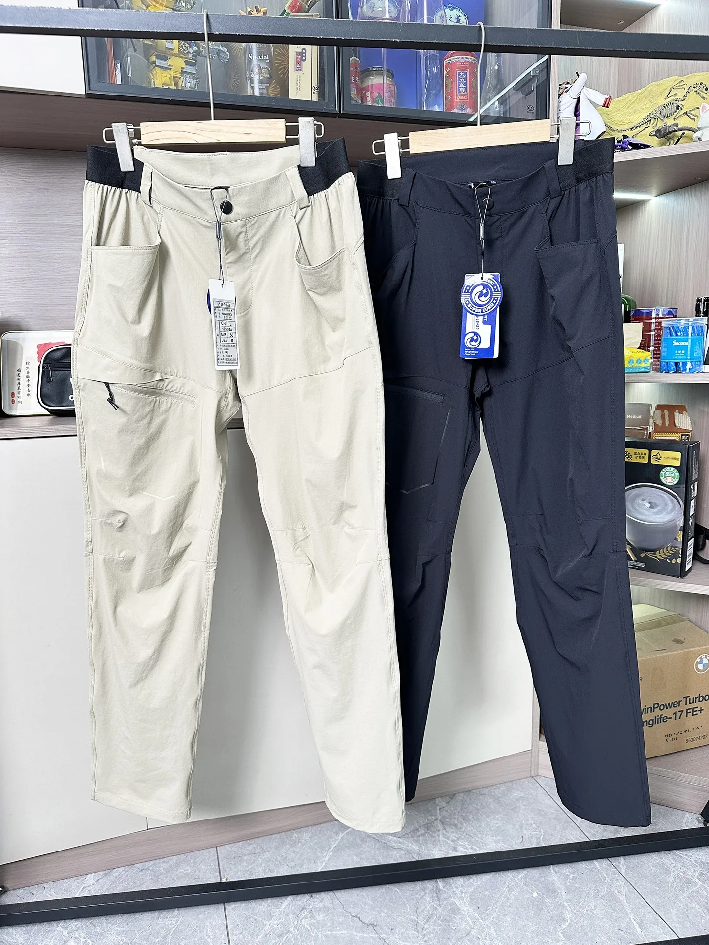 

Quick Dry Thin Outdoor Casual Pants Multi Pocket Four Way Stretch Workwear Trendy Straight Leg Pants for Men in Spring