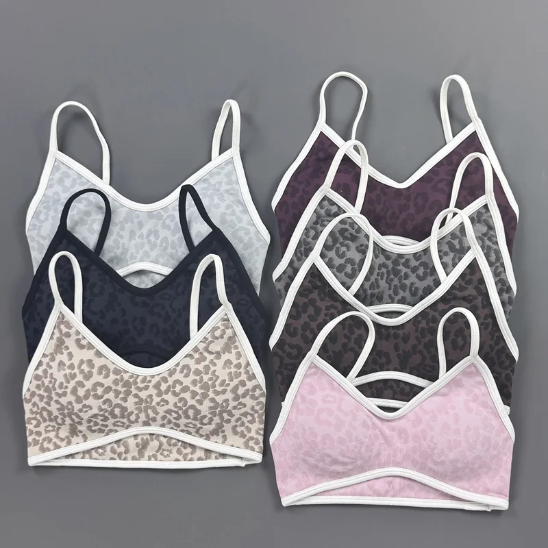 Soutien-gorge de sport pour femme imprimé léopard, fines bretelles réglables, côtelé, haute élasticité, rembourré, crop top, pour gym, exercice, yoga, fitness