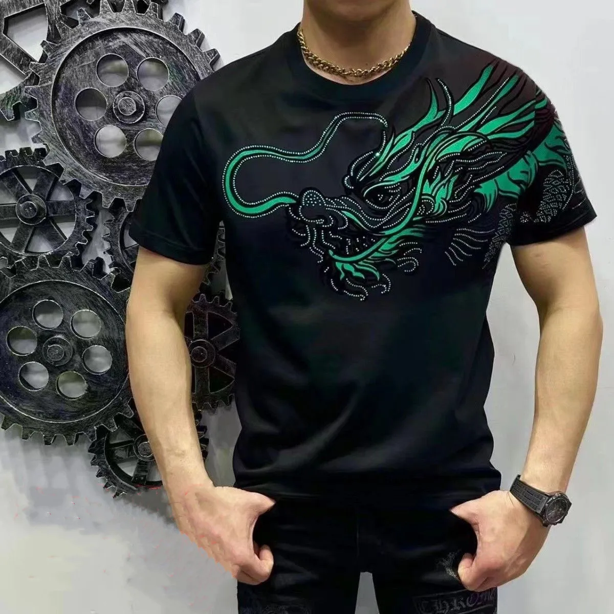 2024 Hot Drilling Dragon T-shirt in cotone da uomo New Summer Man Trend stampato T-shirt a maniche corte Maschile Traspirante Assorbente Top