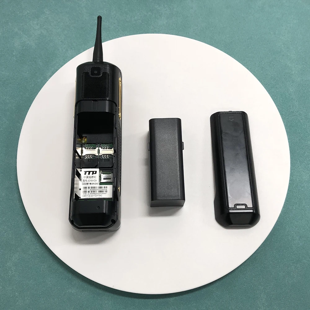 Ponsel pintar C10 LTE 4G layar sentuh, ponsel pintar Buka kunci suara keras kartu SIM ganda 2.6 inci Standby Super panjang