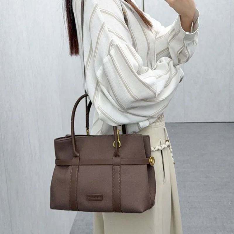 

Женская кожаная сумка через плечо, дизайнерская маленькая сумка для телефона и предметов первой необходимости, минималистичный легкий вес