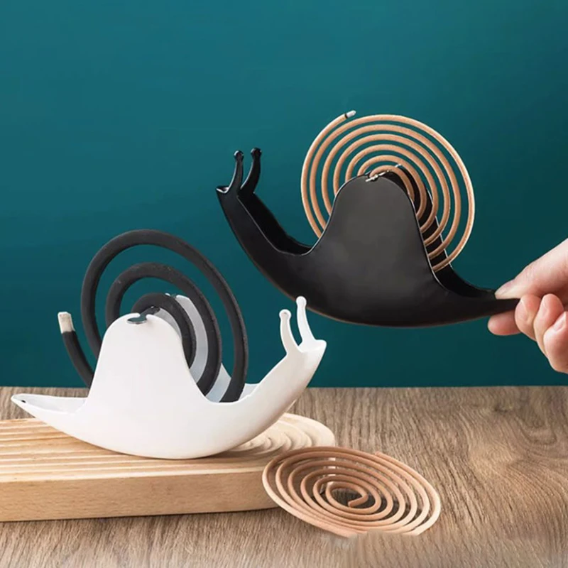 Cute Snail Shape Mosquito Coil Incense Holder Shelf Retro Unique Wrought Iron Metal Stand Ornament for Home Bedroom Decoration