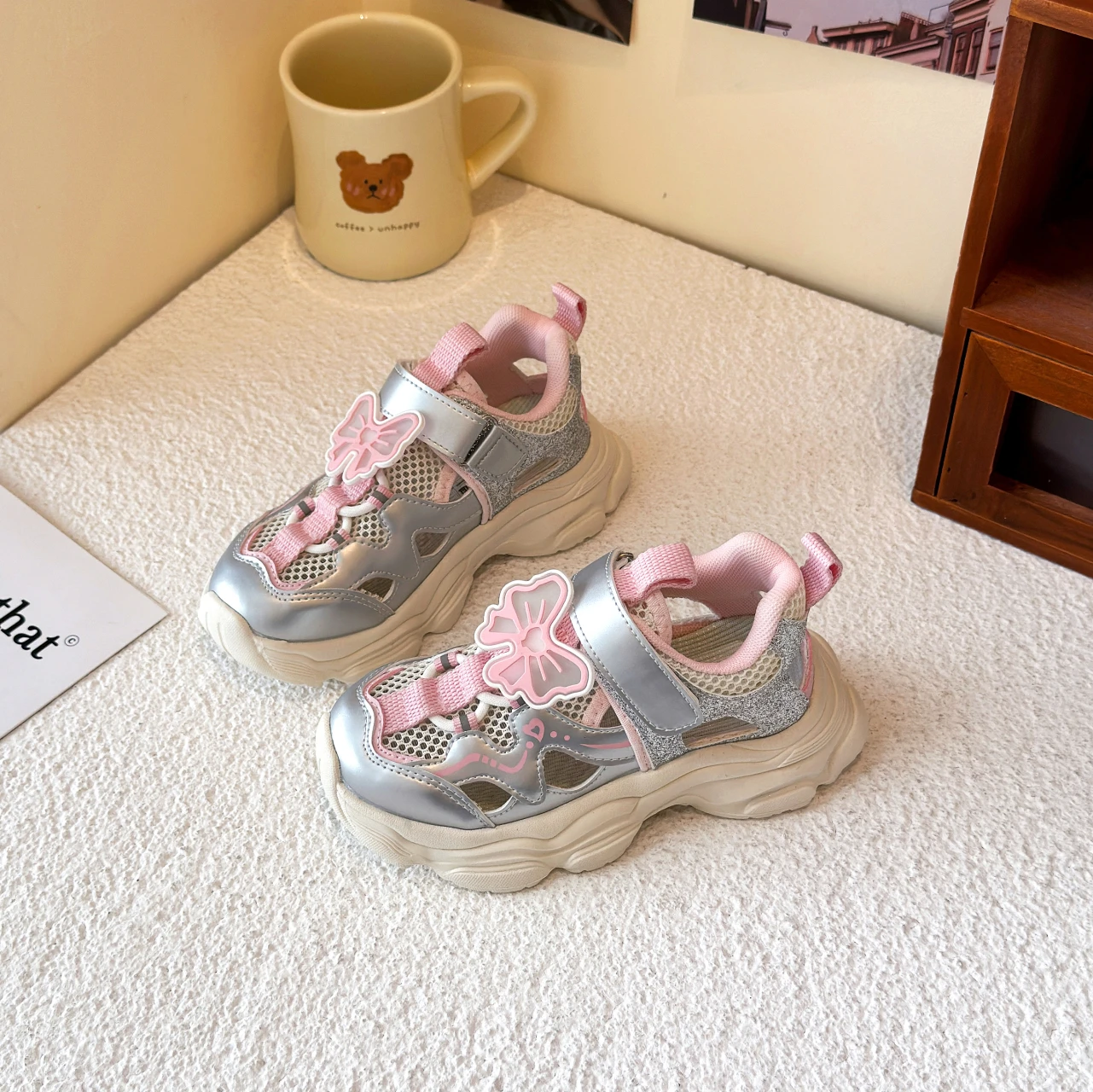 

Летние сетчатые дышащие массивные кроссовки для маленьких девочек, повседневные спортивные сандалии с бантом, детская спортивная обувь для тенниса, мода 7-16 лет