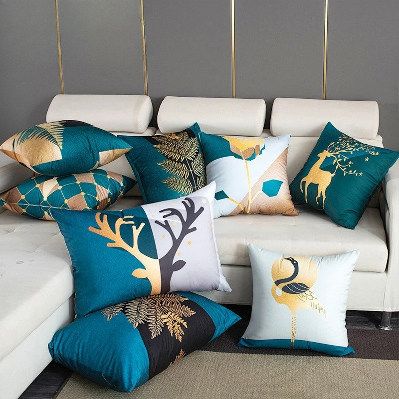 

Nordic Luxury Pillow Covers Elegant Deer&Swan Printed Cushion Cases for Sofa Decor | Modern Home Decoration(Without Pillow Core)