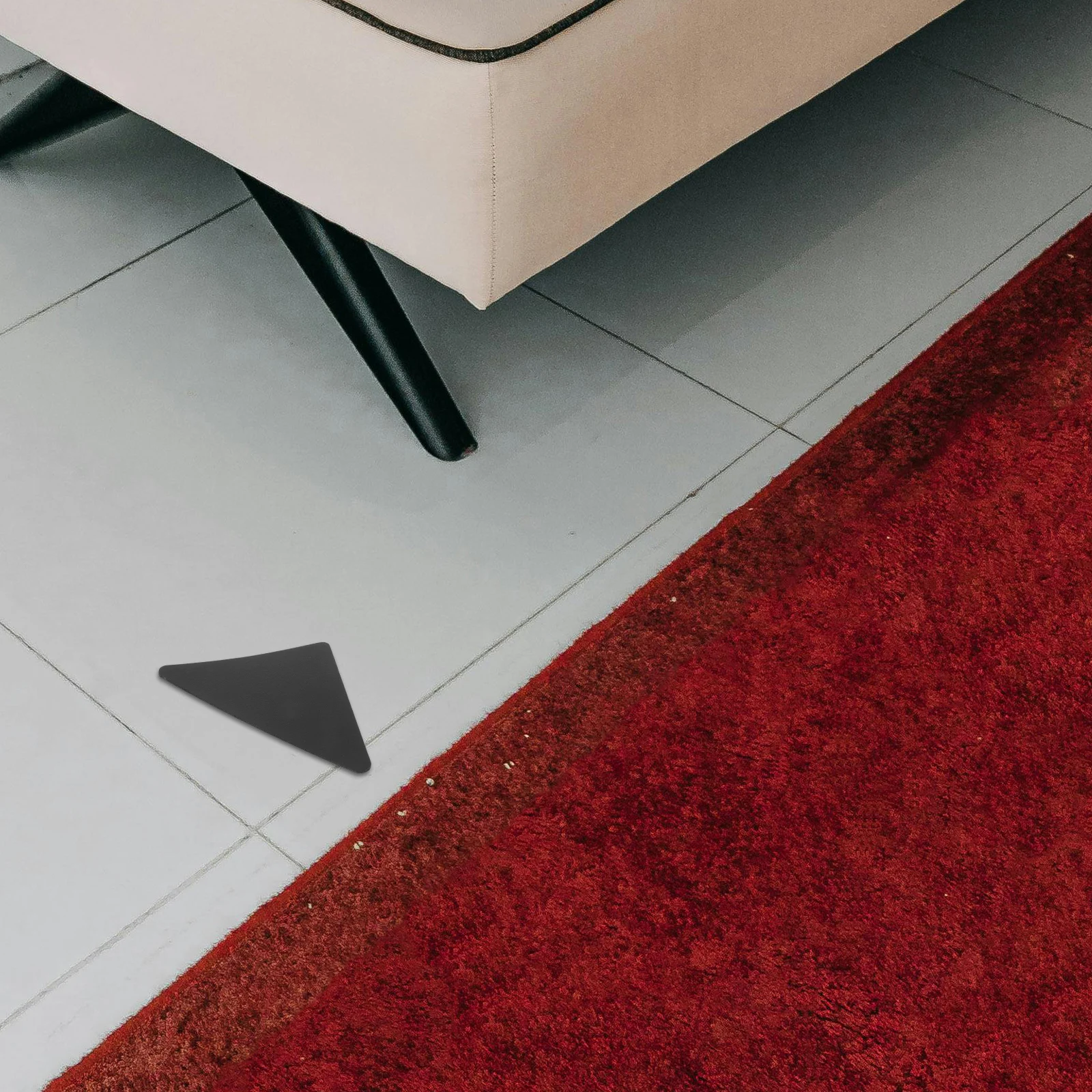 

4pcs Anti-Slip Stickers Black PU Triangle Washable Nano Adhesive Carpet Tape No Residue Double Sided